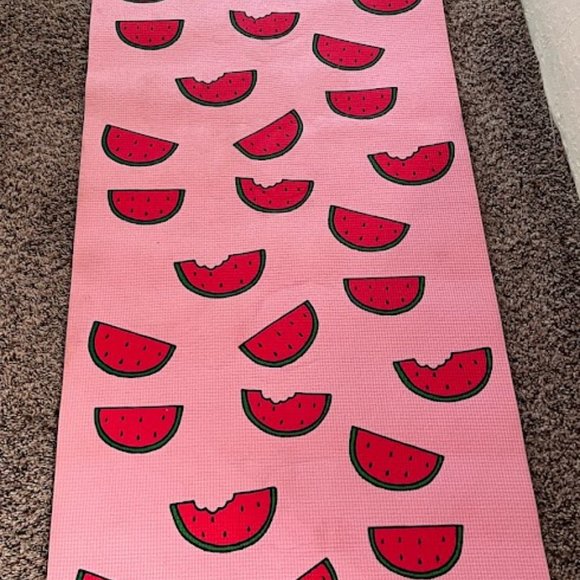 AS IS- FILA Watermelon Print Fitness Map - Picture 2 of 4